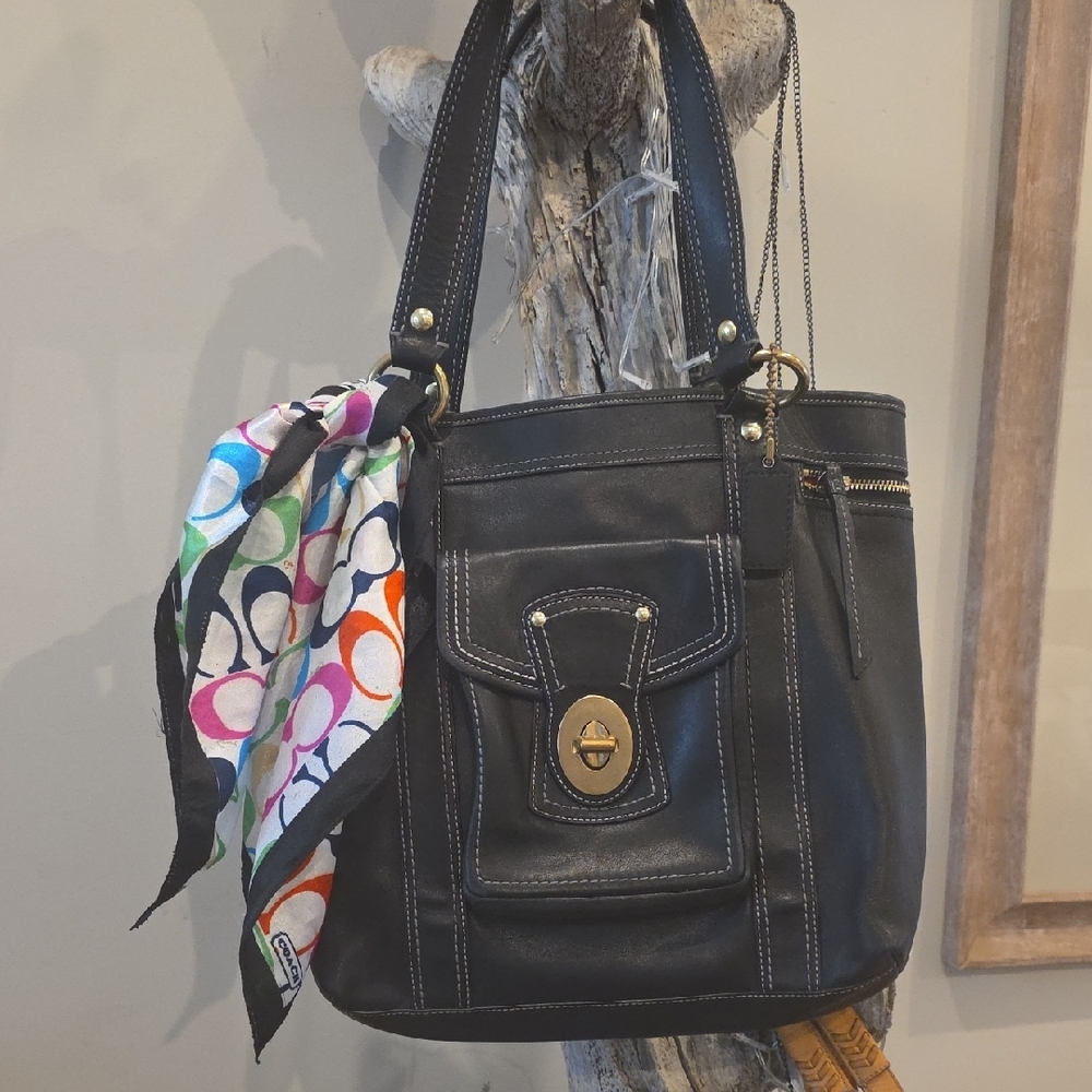 Coach  GIGI Black  Glove Tanned Leather 2008 #12888